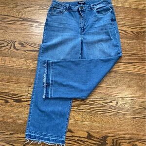 d. jeans Women’s Wide Leg Blue Denim Jeans  with Raw Hem